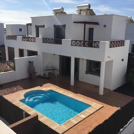 Lanzarote فيلة بويرتو ذيل كارمين
